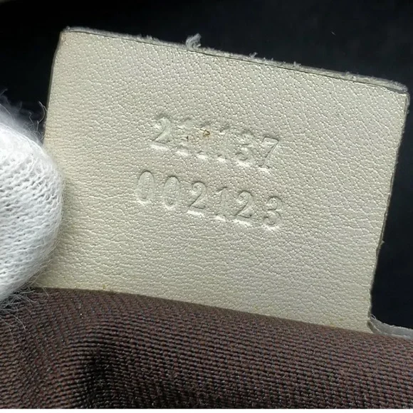 Sale‼️Authentic Gucci Shoulder Bag -Fair Condition -Selling As Is- Damaged - Picture 6 of 8